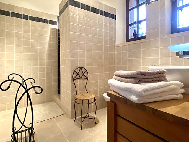 Salle de bain @ La Bastide de Roussillon